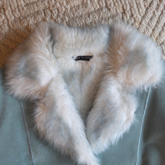 Wilsons Leather Light Blue Jacket with White Fur Lining Small - Picture 6 of 6